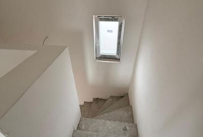 Casă cu 4 camere în Central - 8