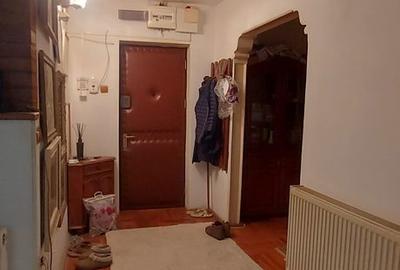Apartament cu 4 camere decomandat în Tomis III - 3