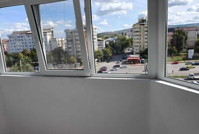 Garsonieră decomandată în Nicolina