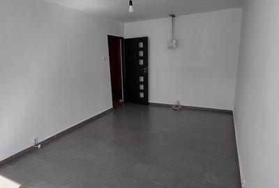 Apartament cu 2 camere semidecomandat în Central - 1