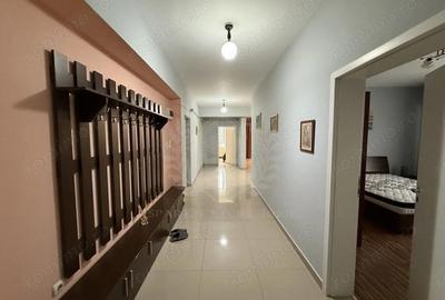 Apartament cu 3 camere, mobilat în 9 Mai - 20