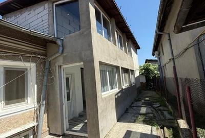 Casă cu 3 camere în Balș - 2