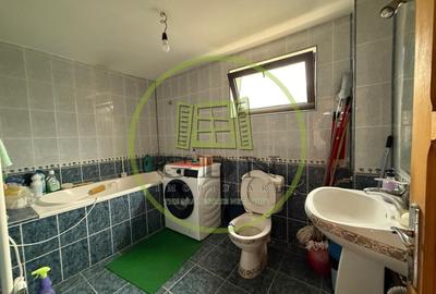 Casă individuală cu 7 camere cu Canalizare în Cârcea - 8