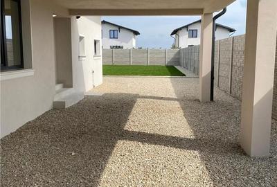 Casă cu 4 camere cu Teren 664 Mp în Zimandu Nou - 3