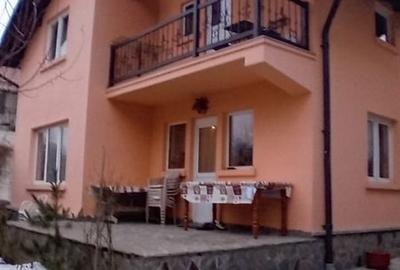 Casă cu 4 camere în Poiana - 8