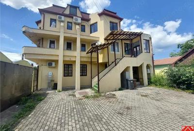 Imobil cu 18 incaperi pentru activitati diverse, in Gradiste - 1