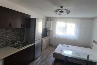 Garsonieră semidecomandată în Central - 2