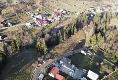 Teren intravilan de 14927 mp, în Vatra Moldoviței - 3