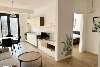 Apartament cu 2 camere decomandat, mobilat în Central