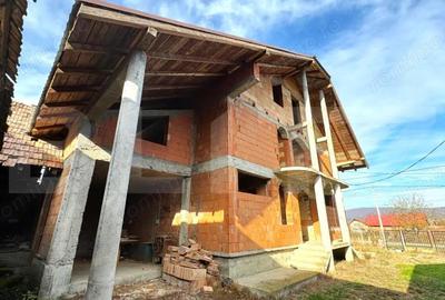 VAND CASA SI TEREN IN ARCALIA, CU TOATE UTILITATILE SI 19 ARI DE TEREN - 3