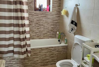 Persoana fizica vand casa in Lapu?el - 6