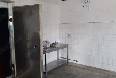 Spațiu comercial, de 220 mp, în Central - 1