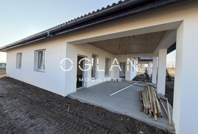 Casă individuală cu 3 camere cu Canalizare în Cristian - 10