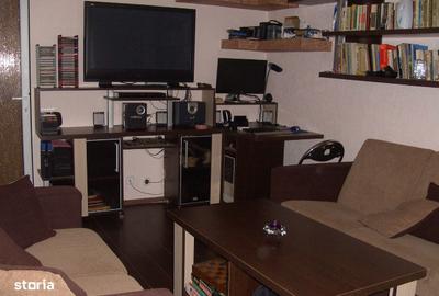 Apartament cu 3 camere decomandat în Central - 16