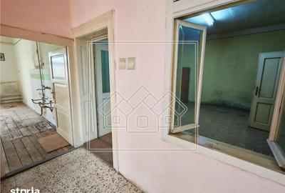 Casă cu 4 camere cu Canalizare în Trei Stejari - 8
