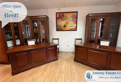 Spațiu comercial, de 40 mp, în Central - 3