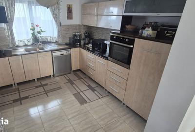Casă cu 6 camere cu Teren 2106 Mp în Piatra - 14