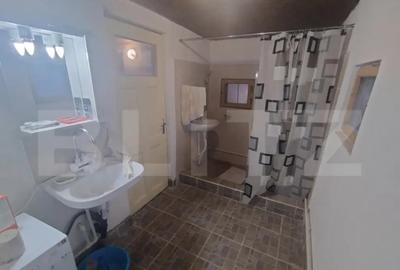 Casă cu 3 camere cu Teren 2200 Mp în Central - 3