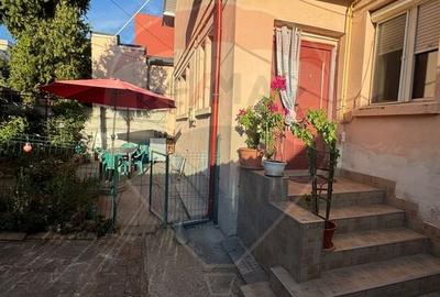 Casa / Vila cu 3 camere de vanzare in zona Central - 2