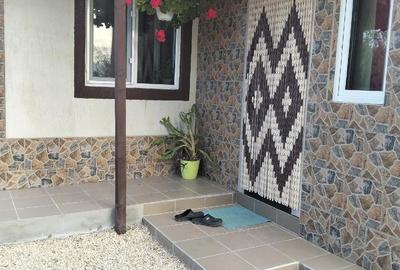 Casă cu Teren 1200 Mp în Țepeș Vodă - 1