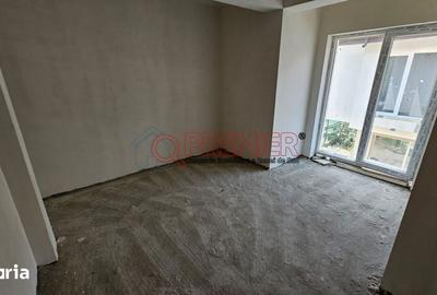 Casă cu 4 camere cu Canalizare în Central - 3