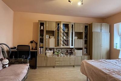 Apartament cu o camera Intrarea Peru Steaua etaj 2 - 5