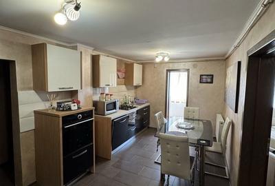 Apartament cu 3 camere decomandat în Central - 7