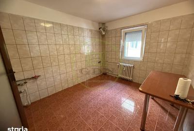 Apartament cu 4 camere decomandat, mobilat în Craiovița Nouă - 5