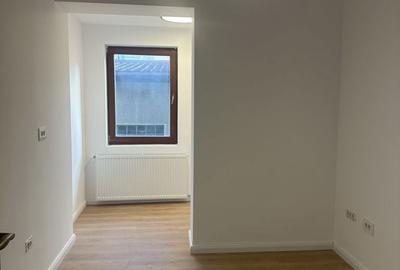 Casă cu 3 camere cu Teren 400 Mp în Central - 10