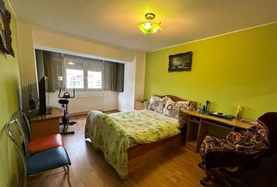 Apartament cu 3 camere decomandat în Central - 9