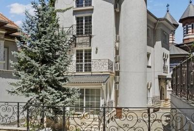 Vila de inchiriat cu 13 camere langa Bulevardul Lascăr Catargiu - 4