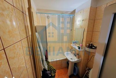 Garsonieră decomandată în Sărari - 6