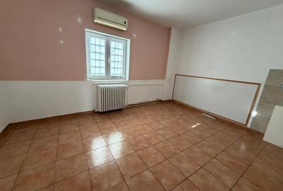 Casă cu 6 camere cu Teren 60 Mp în Vitan Mall - 3