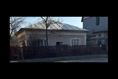 Casă cu 3 camere cu Canalizare în Bucureștii Noi