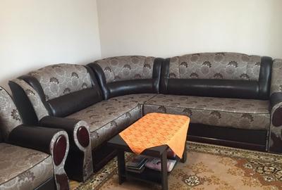 Apartament cu 3 camere decomandat în Broșteni - 2