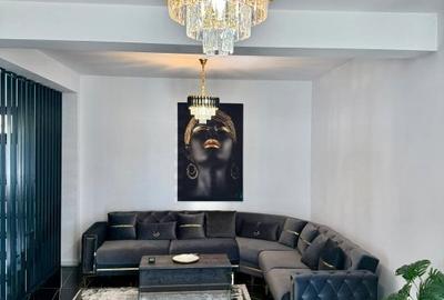 Vila de vanzare cu design deosebit in cartierul Bucium - 2