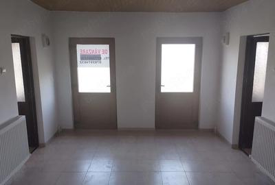 Casă cu Teren 469 Mp în Central - 1