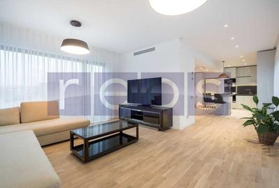 Apartament cu 4 camere decomandat, mobilat în Dacia
