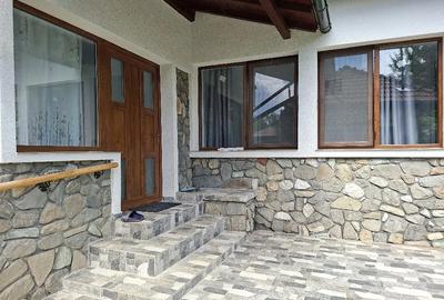 Casă cu Teren 1405 Mp în Urleta - 1