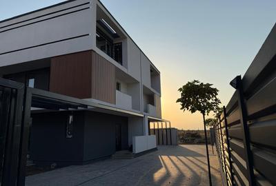 VILA 6 CAMERE - MATEI MILLO - 233MP - COMISION 0% - 2