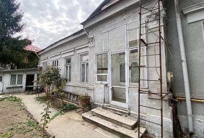 REV2005175 Casa de vanzare Parcul Carol - 1