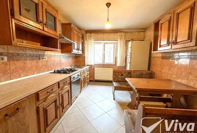 Apartament cu 4 camere decomandat în Nicolina - 8