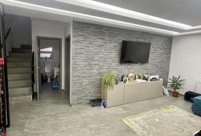 Casă cu 2 camere cu Teren 380 Mp în Strejnicu - 7