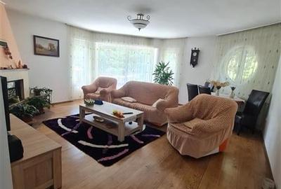 Casa, zona Tractorul - 11