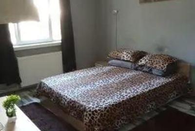 Garsonieră decomandată în Spitalul Județean