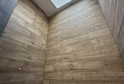 PROIECT DEOSEBIT - 16