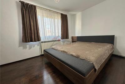 Apartament cu 3 camere semidecomandat în Podu Roș - 9