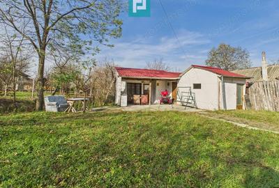 Casu?a cu priveli?te panoramica spre Cetatea ?iria - 3