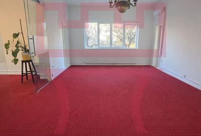 Apartament cu 3 camere semidecomandat, mobilat în Semicentral - 8