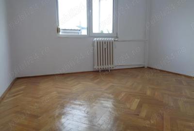 Apartament cu 4 camere decomandat în Micălaca - 1
